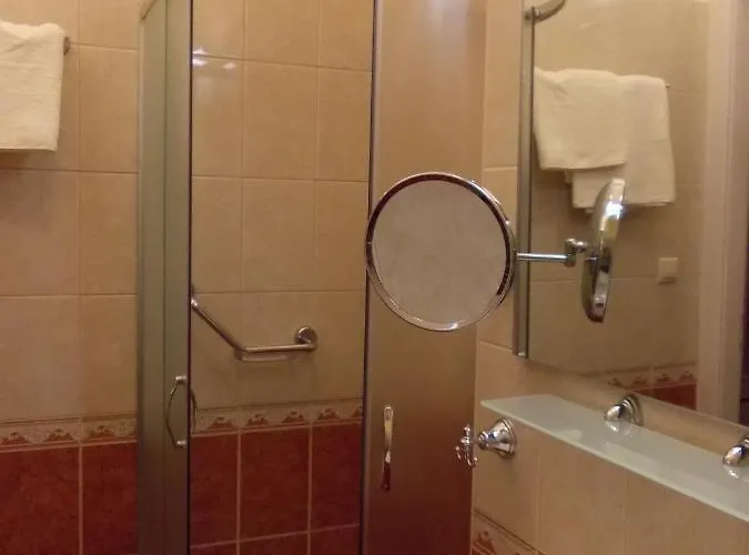 Flatneartocastlehill アパート